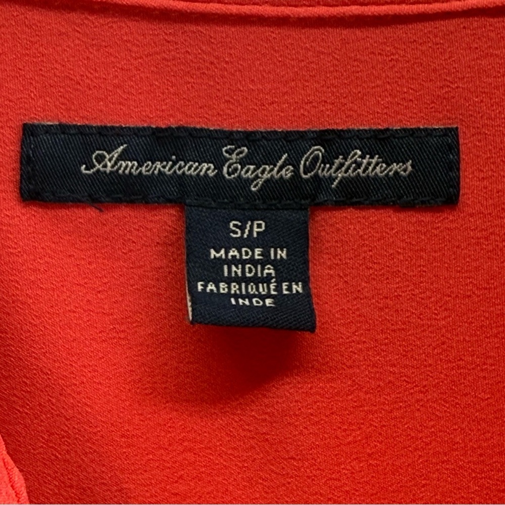 American Eagle Women’s Geranium long sleeve button down top
Size S/P - Picture 9 of 11